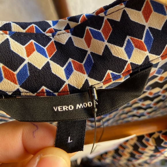 Vero Moda Dress. Size- L - Picture 8 of 9